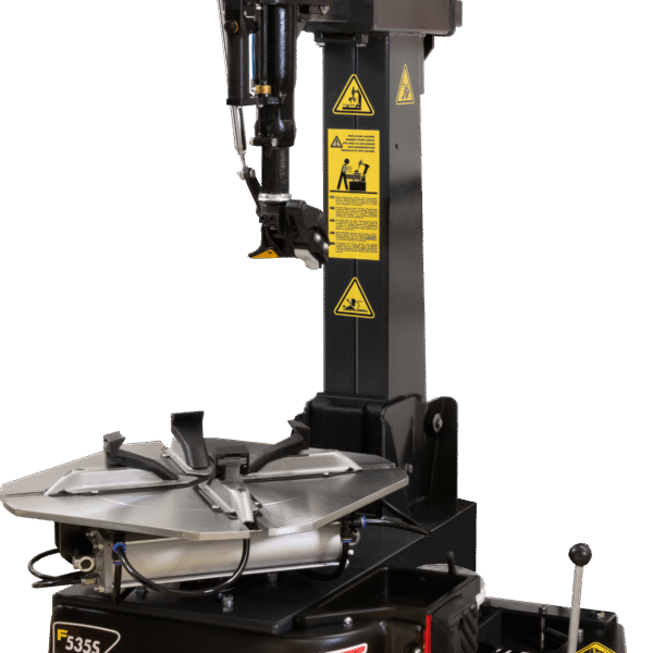 Cormach F535S Leverless – moderne leverless Reifenmontiermaschine für Runflat- und Niederquerschnittsreifen